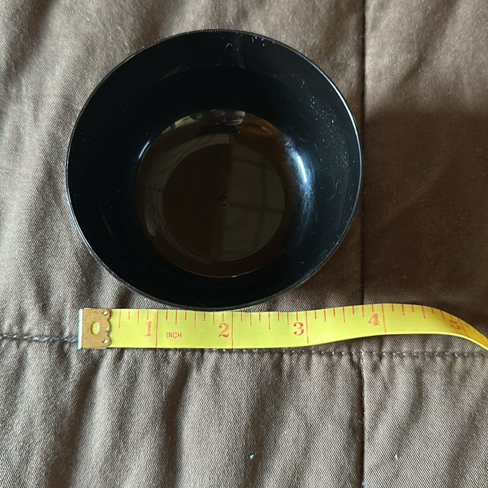 Sally Beauty Hair Color & Highlighting Plastic Measuring Beaker & Mixing Bowl - Picture 10 of 12